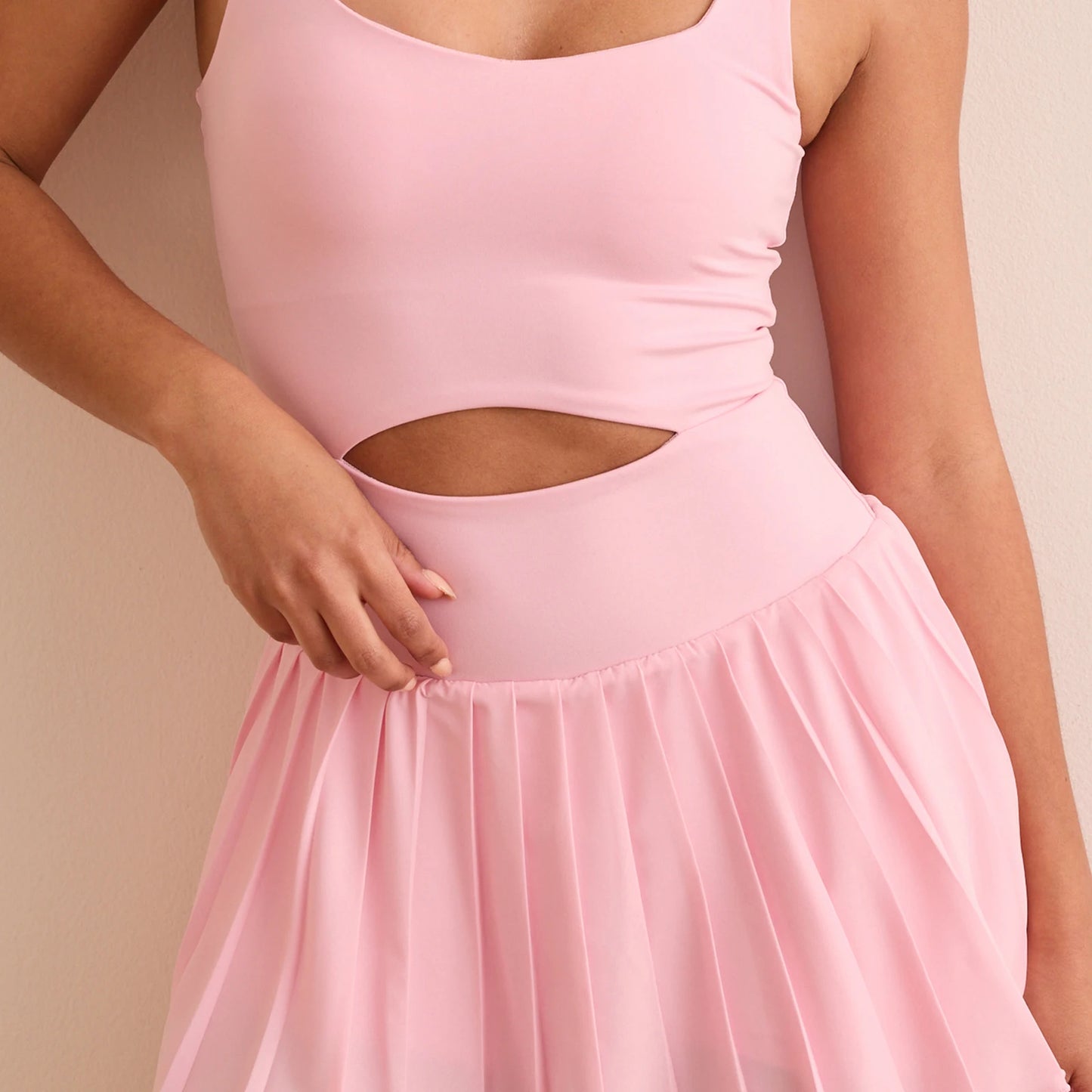 Women Athletic Dress Sports Yoga Running  Workout Dress Hollow Out Square Neck Sleeveless Pleated Tank Dress Tennis Golf